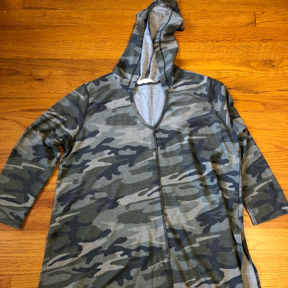 Camo light sweater/ shirt material